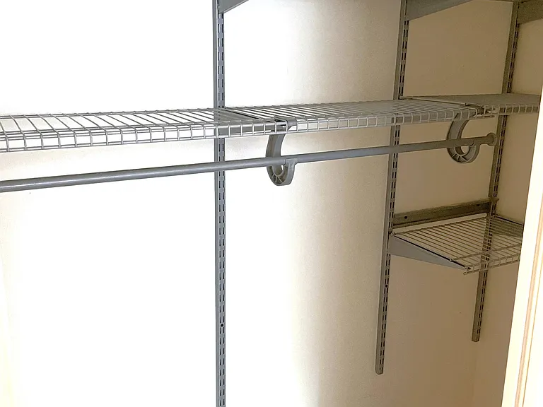 Snelling Avenue Apartments — Photo 42