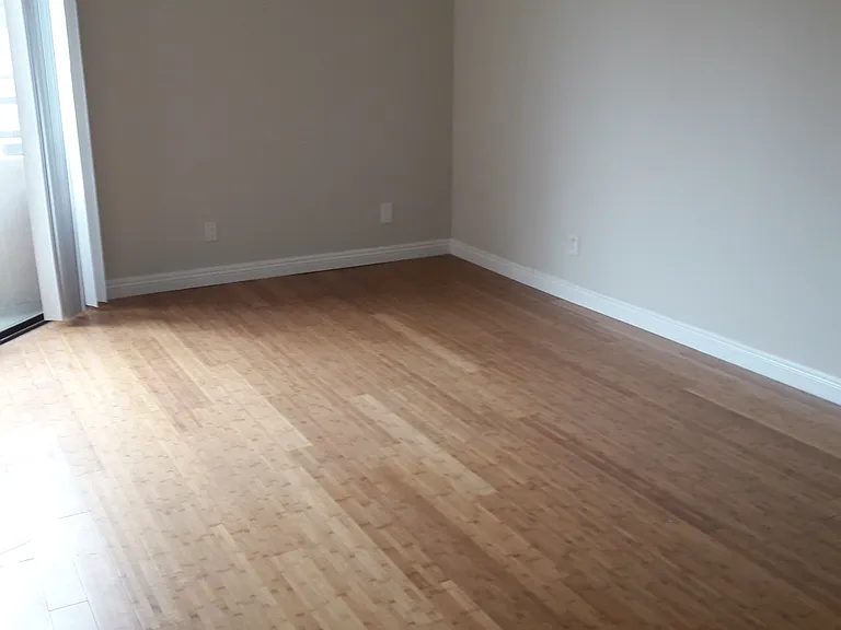 14th Street Apartments — Photo 3