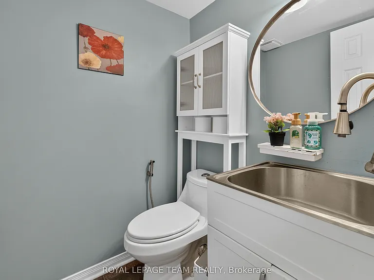 2086 Carling Ave — Photo 9