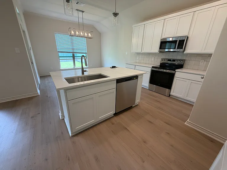 10225 Eaglefire Dr — Photo 4
