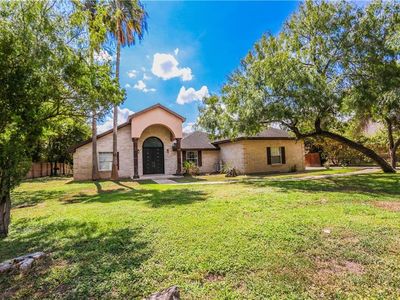 1961 Lion Lake Dr S, Weslaco, TX, 78596