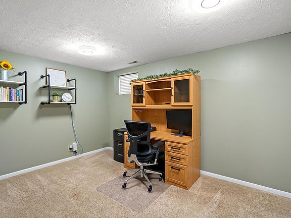 4th image of 10826 Sawgrass Ct