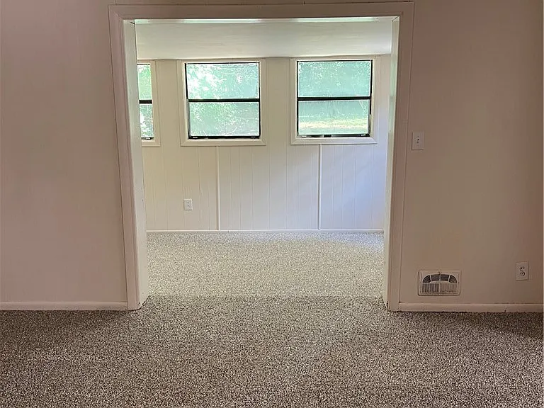 255 Vista Dr — Photo 6
