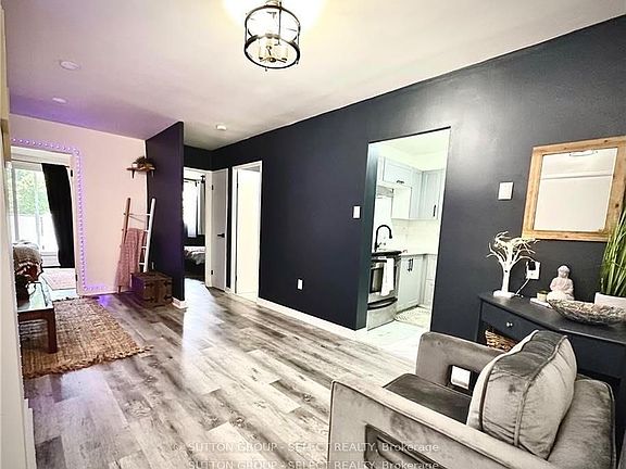 5th image of 563 Mornington Ave #212