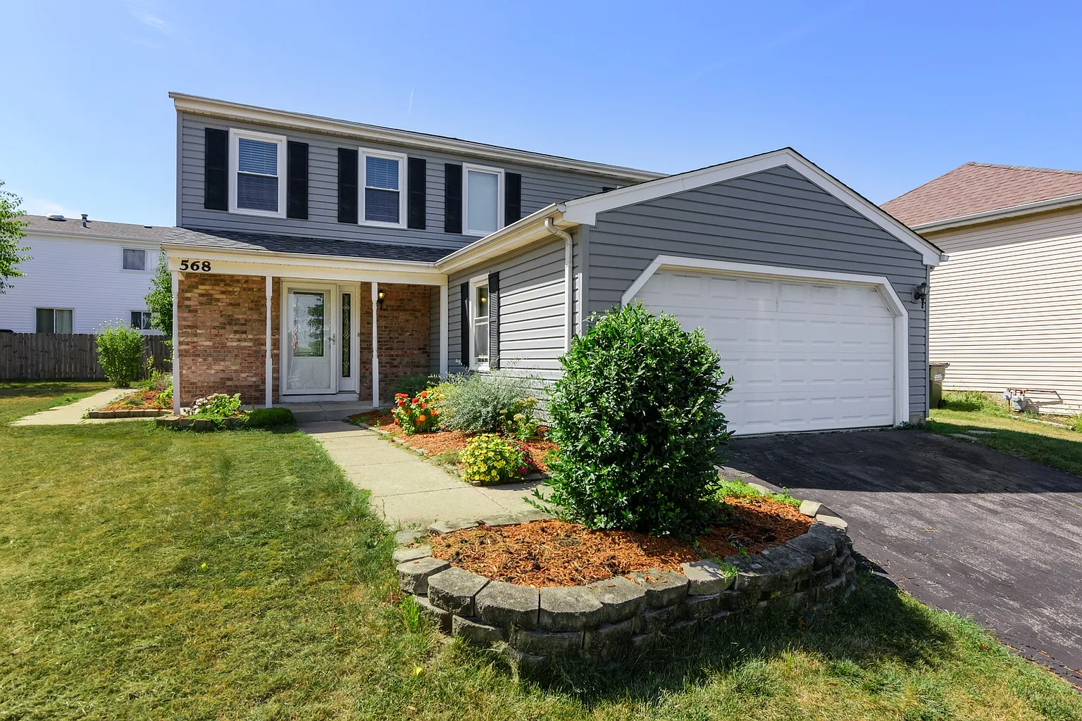 568 Oswego Dr photo 1
