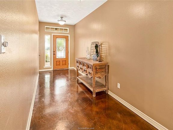 3rd image of 1412 Elkton Ct