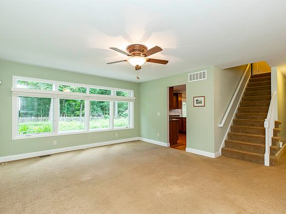3rd image of 51788 Meadow Knoll Dr