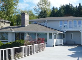 3527 E Lake Sammamish Shore Ln SE, Sammamish, WA 98075