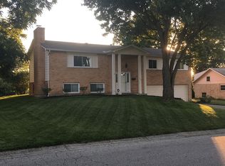 919 Gleneagle Dr, Dayton, OH 45431