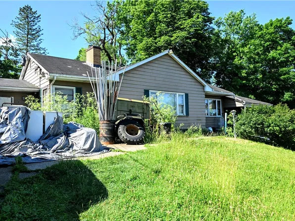 6339 Ridgeview Ave, Monongahela, PA 15063