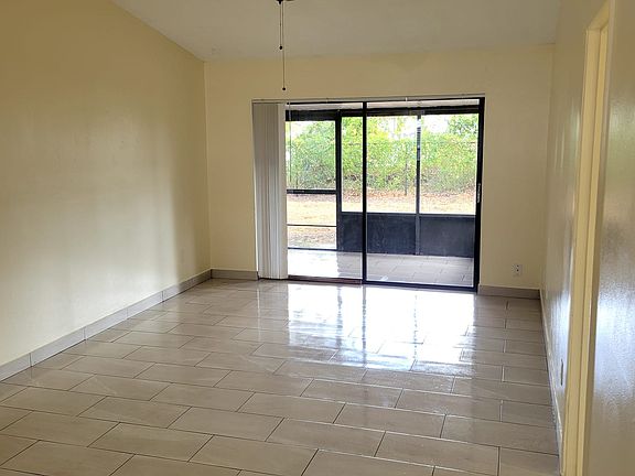 5th image of 2916 Prince Oak Ct