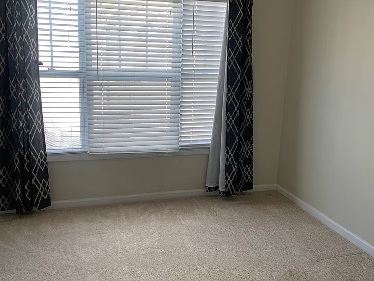 1932 Dilcrest Dr — Photo 16