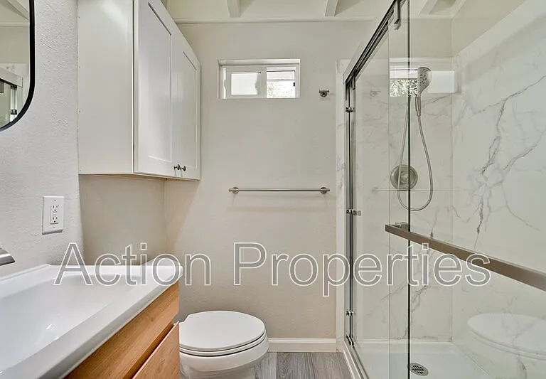 1125 Burgoyne St — Photo 25