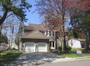 657 Weilers Ln, Absecon, NJ 08201