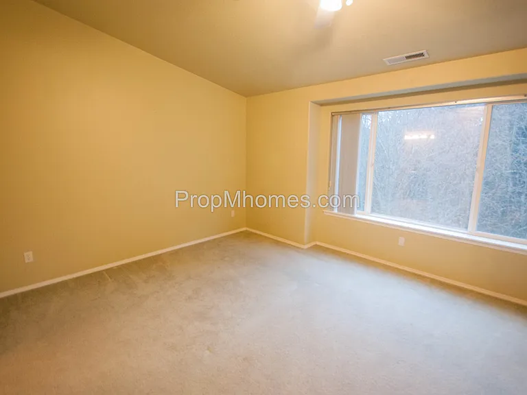 12890 SW Fonner Pond Pl — Photo 6