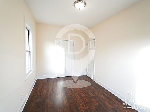 4th image of 724 50th St #1