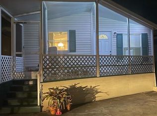 927 Nettles Blvd, Jensen Beach, FL 34957