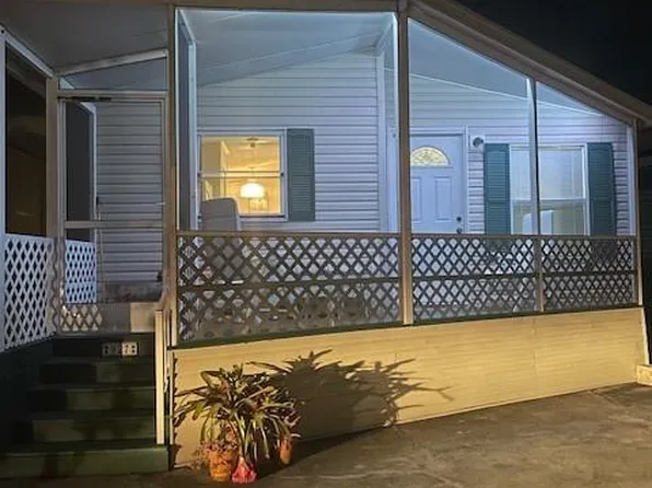 927 Nettles Blvd, Jensen Beach, FL 34957