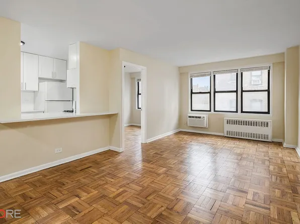 37-31 73rd St #4N, Queens, NY 11372