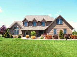 4533 Stoney Creek Rd, West Bend, WI 53095