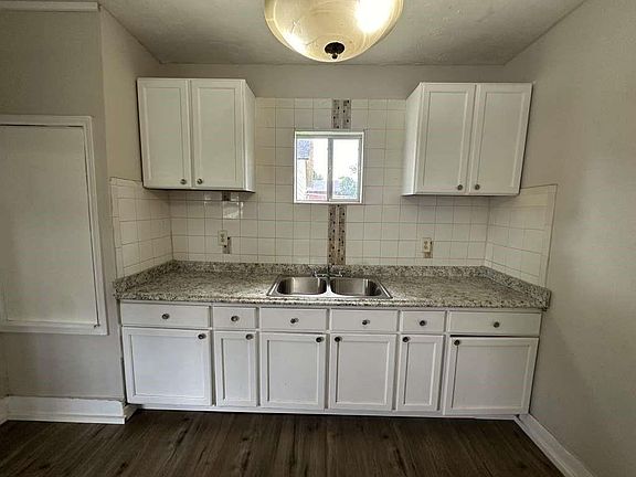 5th image of 4520 Falls St