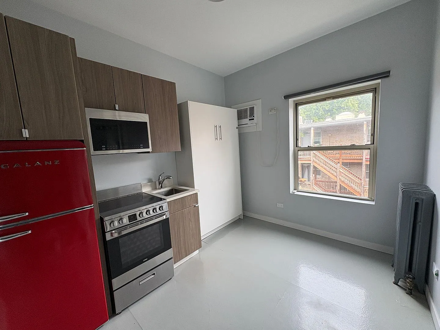 4700 N Racine Ave — Photo 4