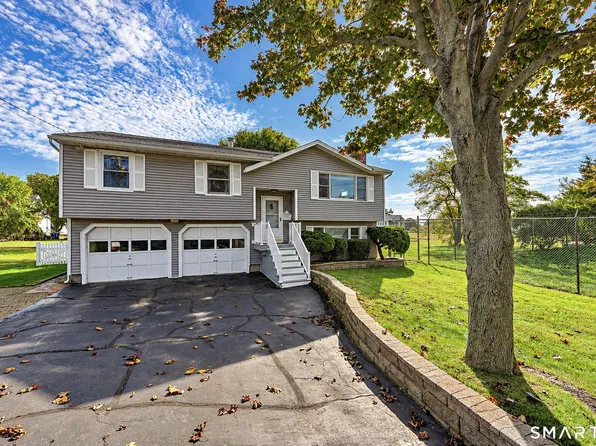 115 Oak Bluff Avenue, Stratford, CT 06615