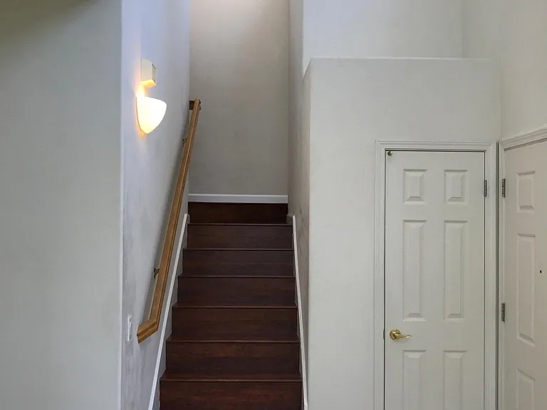 822 King Palm Ct — Photo 4