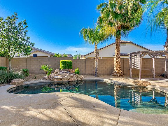 2nd image of 18450 W Maui Ln