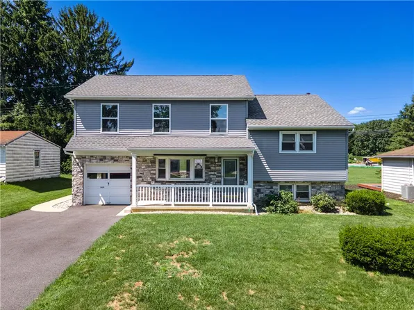 2715 Swanson St, Easton, PA 18045