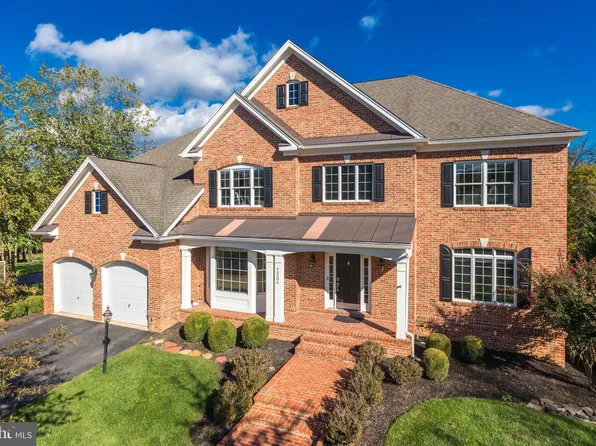44204 Riverpoint Dr, Leesburg, VA 20176