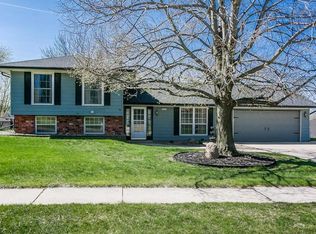 1517 Cottonwood Ln NE, Cedar Rapids, IA 52402
