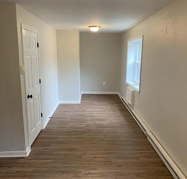 417 Boulevard St #10 — Photo 4