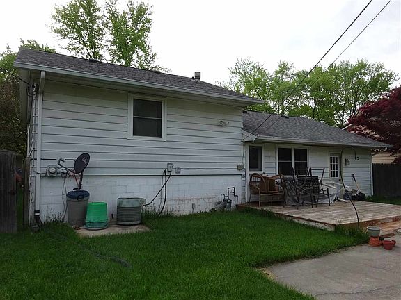 2nd image of 414 James Pl