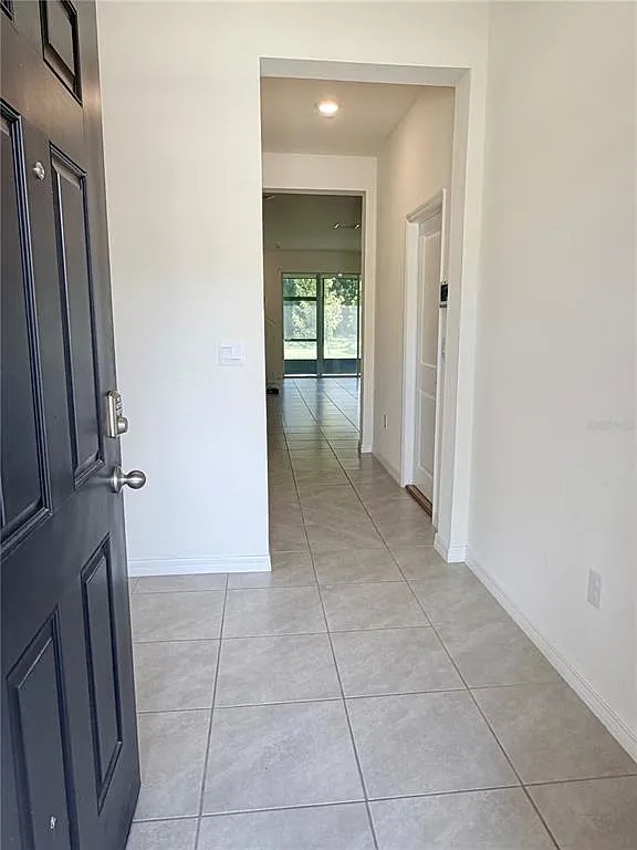 3 bed, 2.5 bath, 1673 sqft, $2,250 — Photo 4