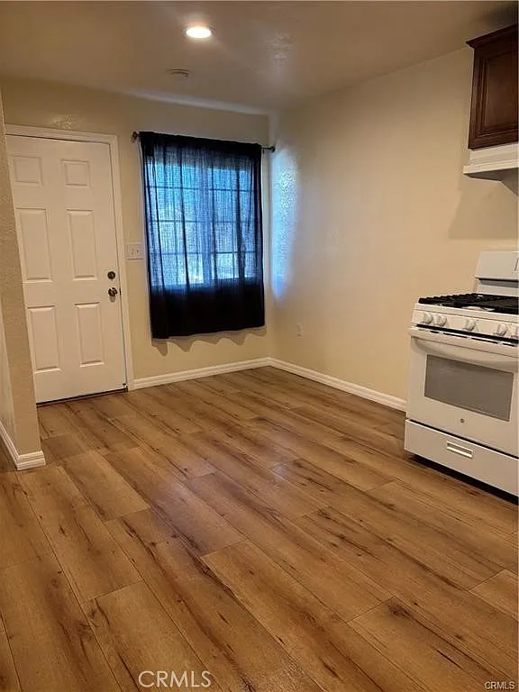 Studio, 577 sqft, $1,700 — Photo 3