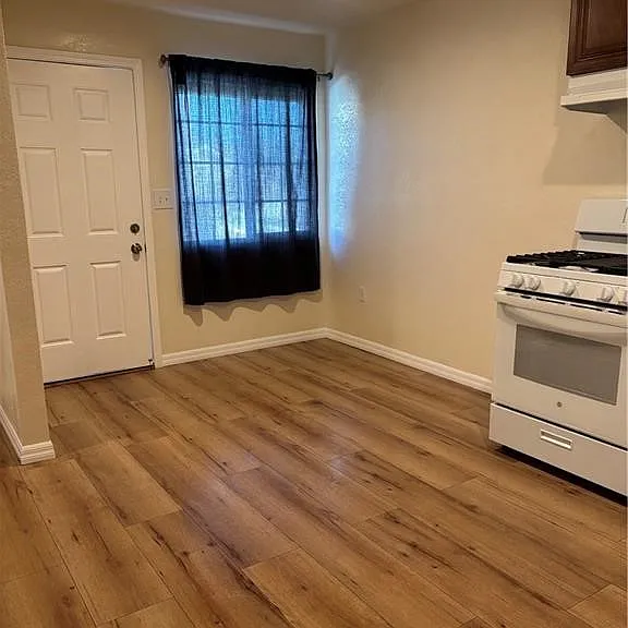 11725 Brussels Ave — Photo 3