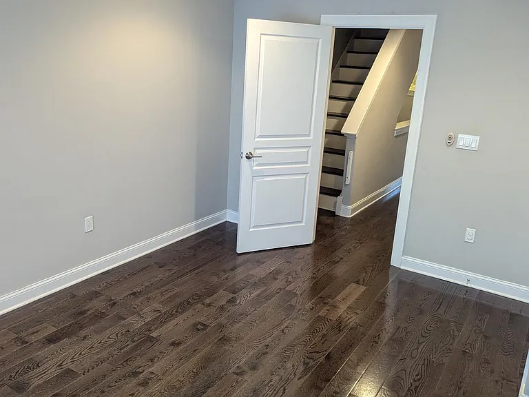 608 McKean St — Photo 27