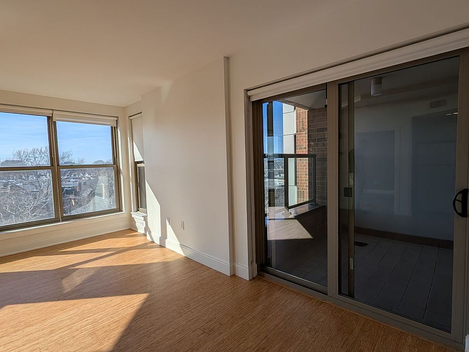1st image of 90 Malvern St #509