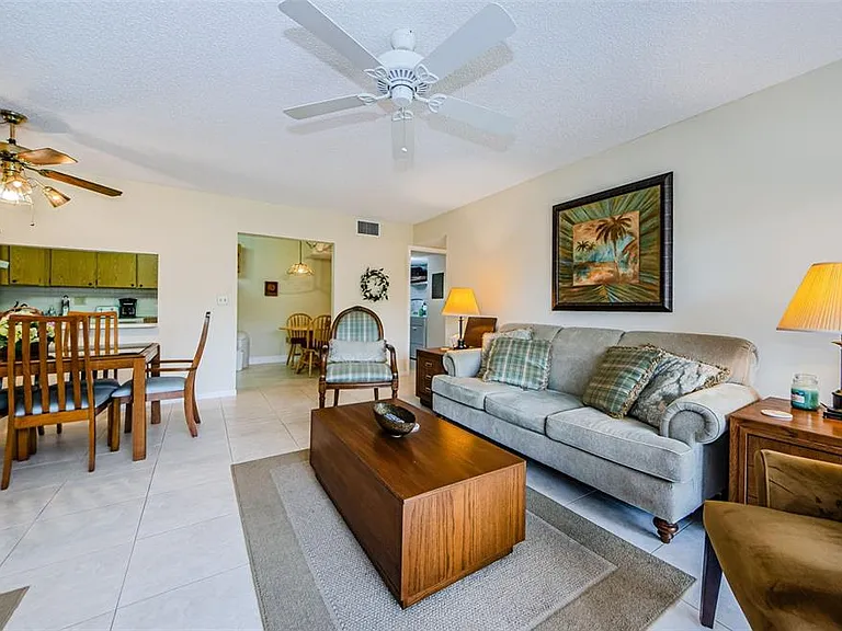 1151 Pine Ridge Cir W #F1 — Photo 12