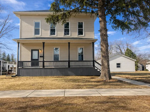 125 S Main St, Clifton, IL 60927