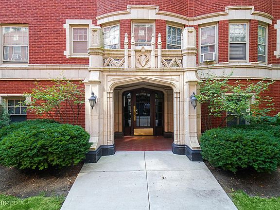 5th image of 220 N Oak Park Ave APT 1V