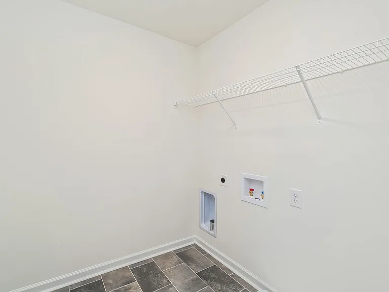 944 Utopia Ln — Photo 30