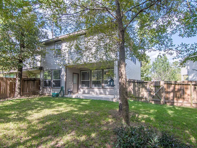15 Aquiline Oaks Pl — Photo 41