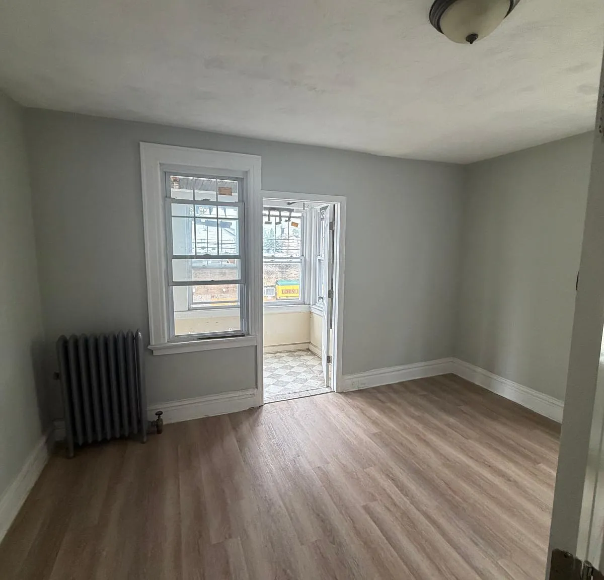 3 bed, 1200 sqft, $1,999 — Photo 3