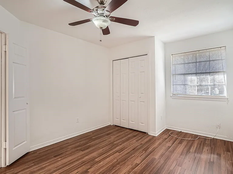 811 Canyon Bend Rd — Photo 9