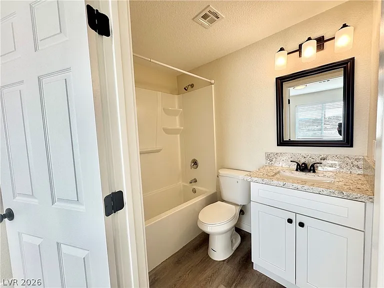 2081 S Dandelion St #4 — Photo 6