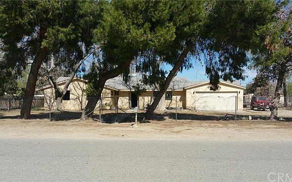 3rd image of 10033 E Avenue S10