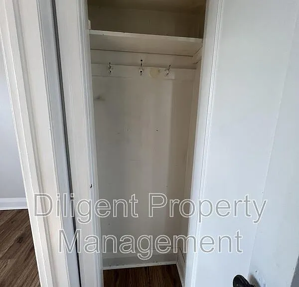642 Bolivar St #UPPER EAST — Photo 10