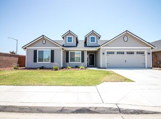 6615 E Saginaw Way, Fresno, CA